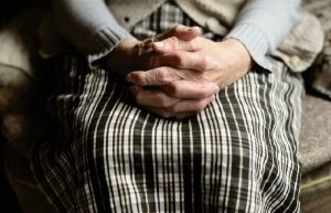 Пензячку, переставшую выходить на связь, нашли дома без сознания