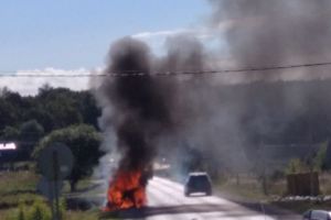 В МЧС прокомментировали возгорание автомобиля в селе под Пензой