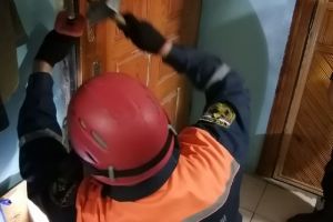 Пожилой пензенец кричал о помощи из закрытой квартиры
