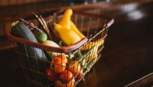 Житель Пензенской области купил продукты и запчасти на чужие деньги