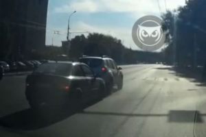 Момент аварии на Коммунистической улице в Пензе попал на видео