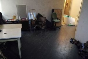 В Пензе хозяину квартиры мешали спать, и он избил до смерти гостя