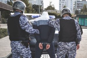Пензенец подрался из-за жены с дебоширом и получил перелом ноги