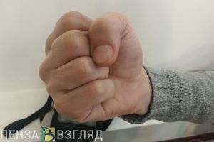 В Заречном молодой человек применил насилие к знакомому