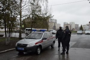 В Пензе пьяная девушка пыталась подраться с барменом