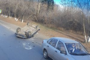 В УГИБДД прокомментировали ДТП с перевернувшейся машиной в Пензе