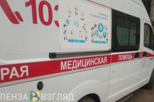 В Пензенской области столкнувшийся с легковушкой «КамАЗ» вылетел в кювет