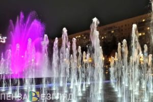 Поразительное лазерное шоу на фонтане в Пензе с высоты птичьего полета. Часть 4. Октябрь 2020