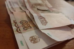 Незнакомец оставил жительницы Кузнецка без крупной суммы денег