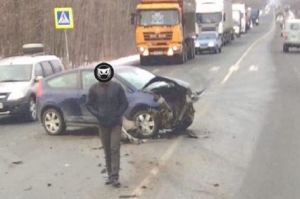 В жестком ДТП под Пензой изуродованы две легковые машины. Фото