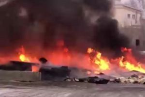 В Пензе пожар на улице Строителей тушили 12 человек