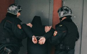 В Пензе парень избил сожителя бывшей жены и отобрал у него паспорт