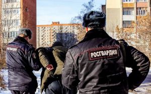 В пустующую квартиру пензячки вломилась пьяная парочка
