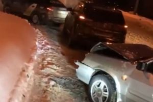На улице 8 Марта в Пензе произошла массовая авария. Видео