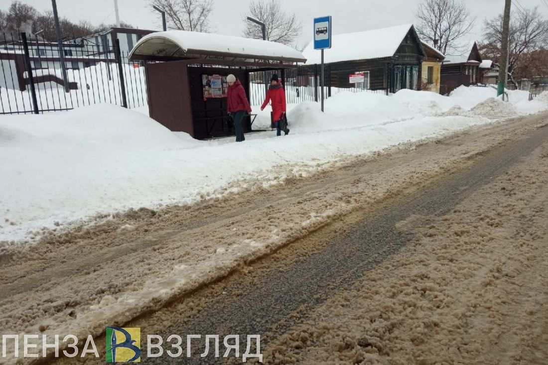 «На дорогах ужас». Жители Пензы жалуются губернатору на снежные заносы