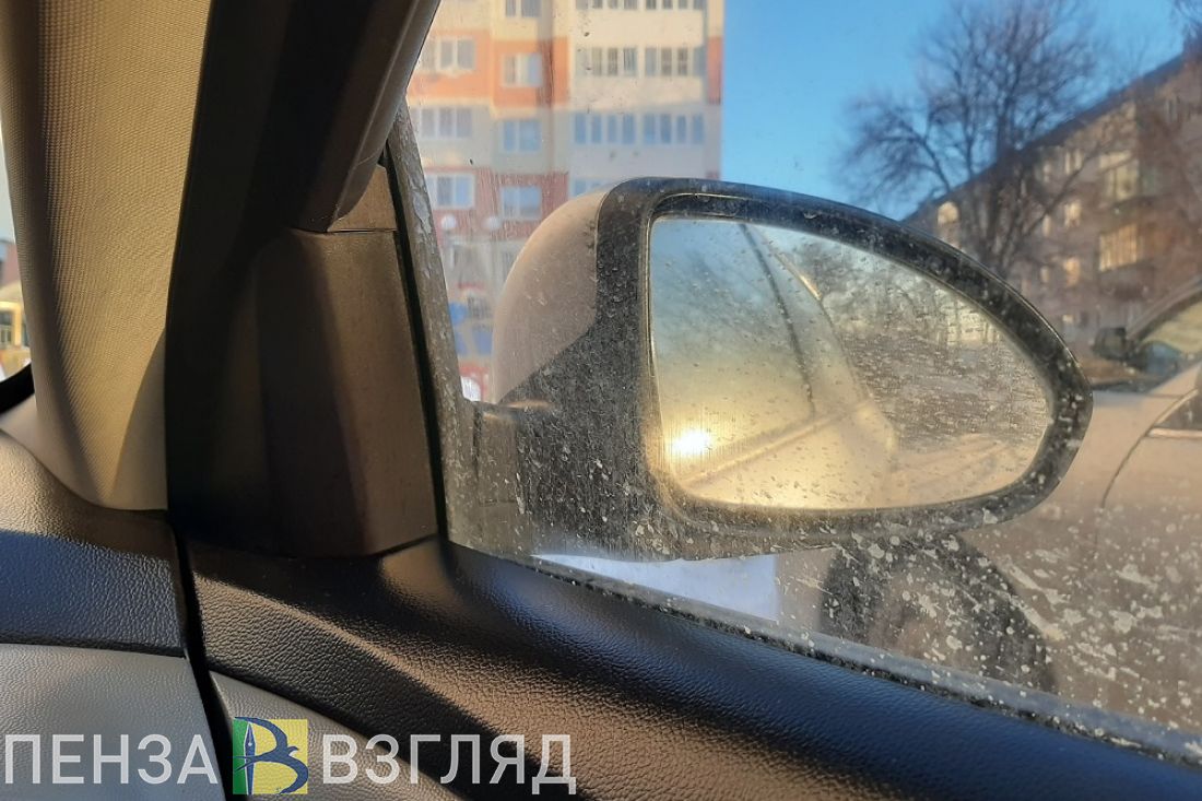 В Пензе ищут автомобилиста, повредившего чужую машину