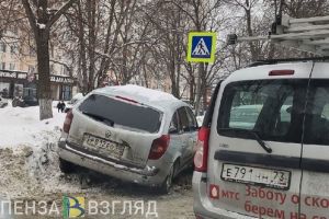 На улице Пушкина в Пензе произошла странная авария. Фото