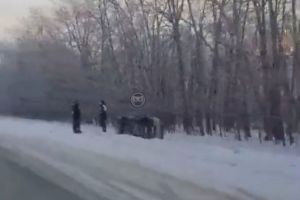 На трассе «Урал» под Пензой перевернулась машина «скорой помощи»