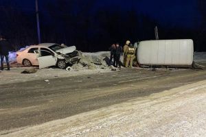 В Пензенской области произошла жуткая авария с иномаркой и «УАЗом»