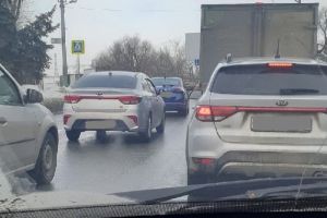 Пензенских автомобилистов предупредили о большой пробке в городе