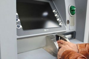 Вору в маске старика, обчистившему банкоматы в Пензе, дали срок