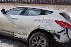 В Пензенской области водитель потерял контроль над машиной и вылетел с дороги