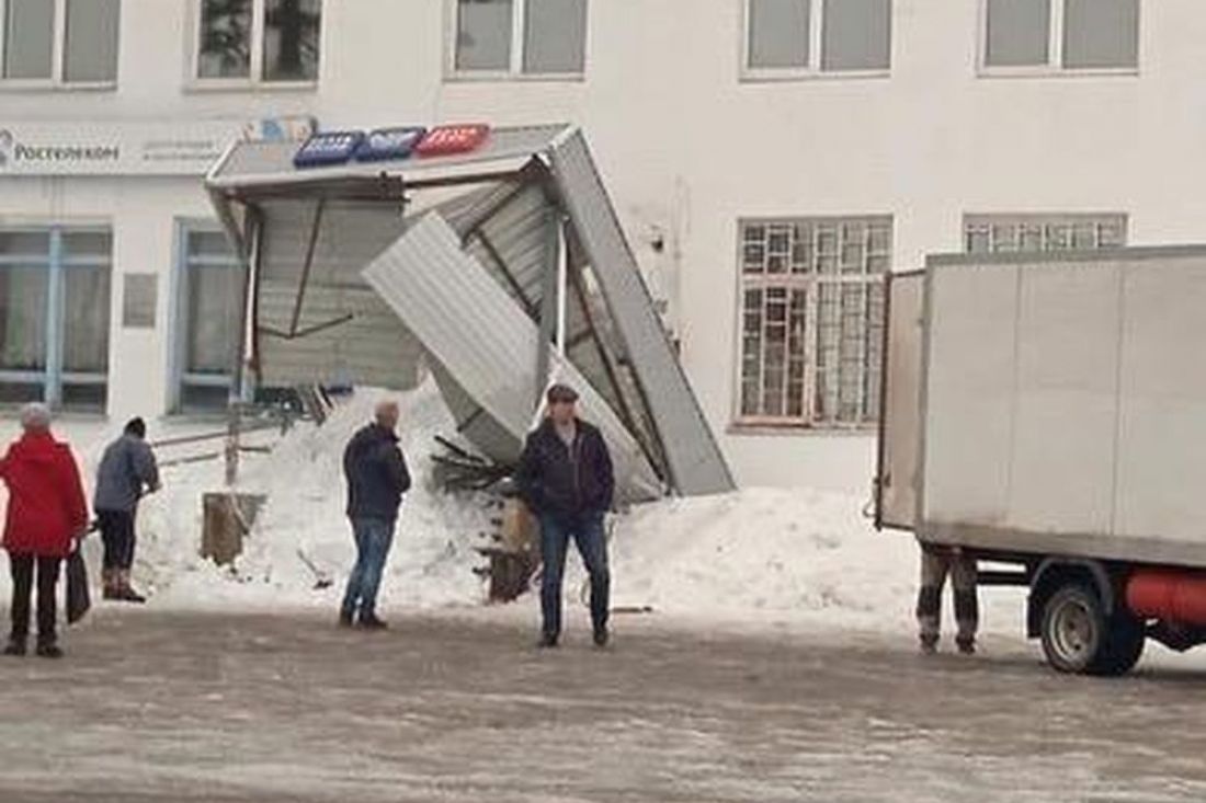 «Почта России» прокомментировала обрушение крыши в Сосновоборске