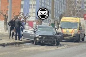 К месту жесткого ДТП на Южной поляне в Пензе прибыла реанимация