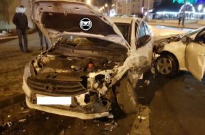Очевидцы сообщили подробности жесткого ДТП в центре Пензы