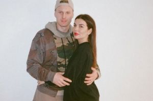 Анна Седокова опубликовала нежные фото с возлюбленным