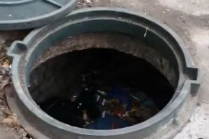 В канализационном люке на улице Плеханова в Пензе нашли двух мужчин. Видео