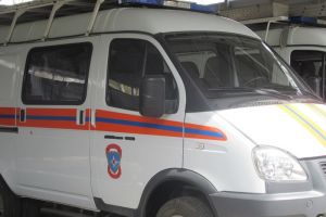 В центре Пензы с козырька подъезда сняли тело мужчины