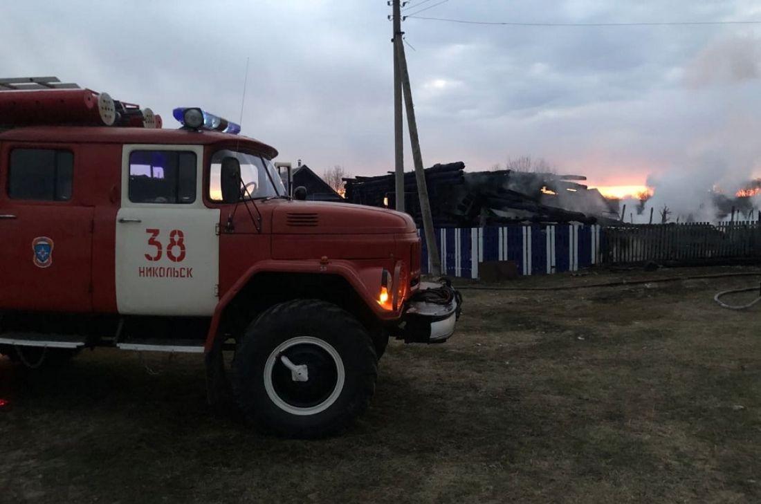 Две женщины и мужчина погибли во время пожара в Пензенской области