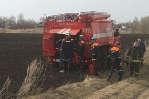 За выходные спасатели ППСЦ четыре раза выезжали тушить сухую траву