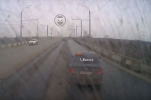 Опубликован момент жесткого ДТП на Сурском мосту в Пензе