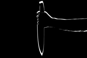 Житель Пензенской области приехал в гости, получил нож в живот и отказался от помощи