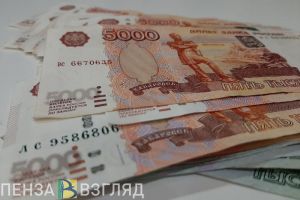 В пензенском ТЦ 27-летний мужчина украл контейнер с деньгами