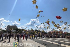 В Пензе рассказали, в каком формате пройдут «Последний звонок» и «Выпускной бал»