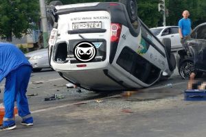 Опубликованы фотографии с места смертельного ДТП на улице Карпинского в Пензе
