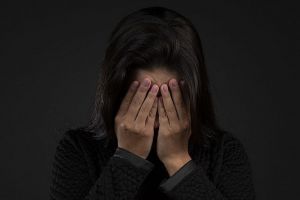 Не смогла. В Пензенской области женщина пострадала за слабость в «теории»