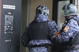Задержан житель Пензы, метнувший 50 метров кабеля с третьего этажа