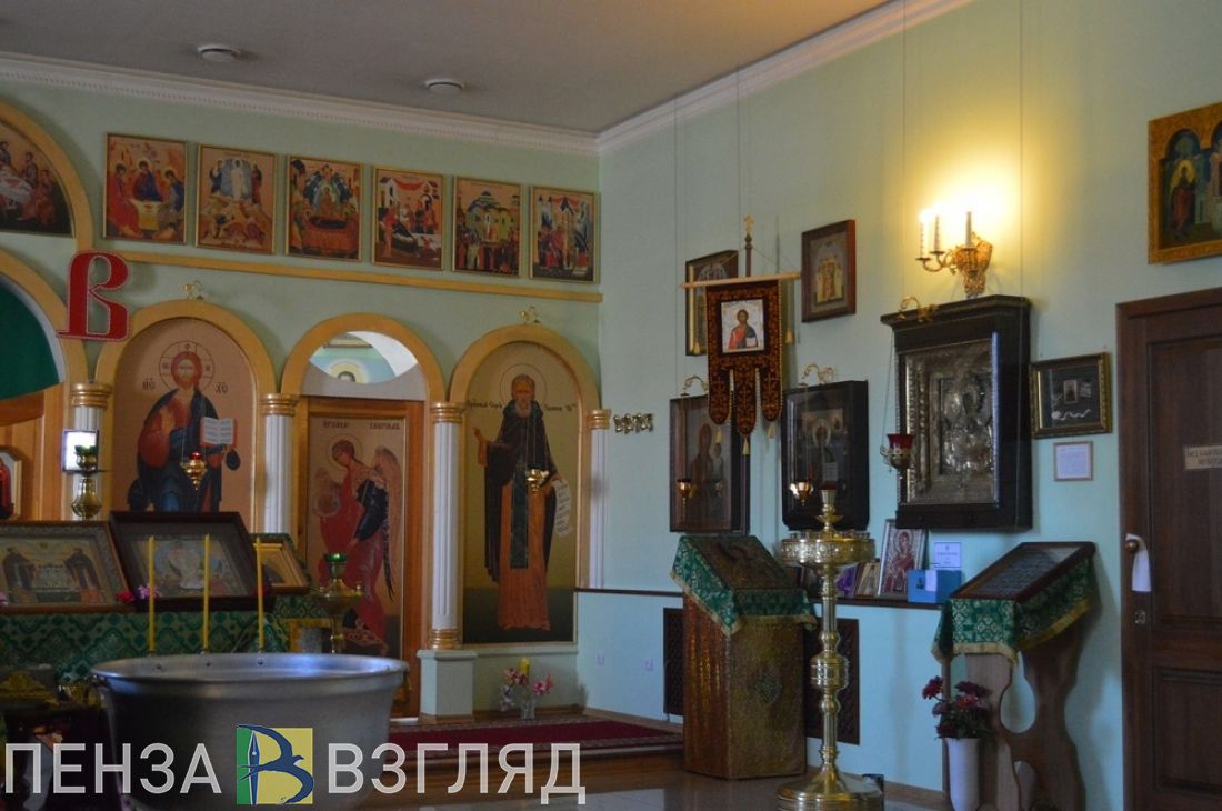 В Сердобском районе бродяга похитил из храма пакет с деньгами