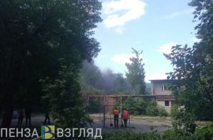 В МЧС сообщили об угрозе распространения огня на газораспределительную станцию в Пензе