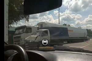Под Пензой в ДТП попали два грузовика