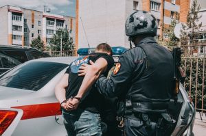 В пензенском магазине дебошир пытался устроить драку и повредил прилавок