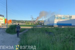 Пензенцы публикуют фото и видео с места пожара в частном секторе