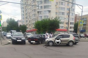 В сторону Терновки скапливается пробка из-за ДТП