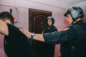 В Пензенской области мужчина воткнул нож в шею и голову приятеля