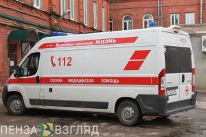 В Каменском районе увезли в больницу мотоциклиста, врезавшегося в забор