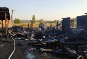 По факту смерти мальчика при пожаре в Никольском районе возбуждено уголовное дело